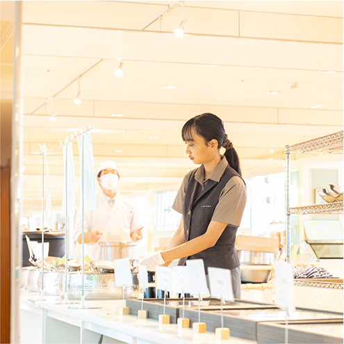 早上的餐廳“Marskoi”