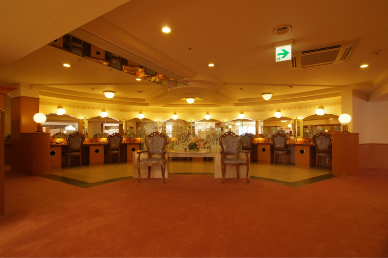 女性的豪華粉末室